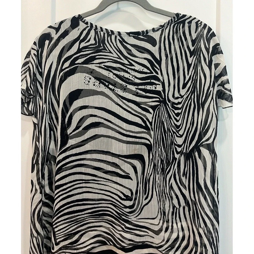 Simon Chang Women's Sheer Cap Sleeve Zebra Print Black White Top Blouse Size‎ 6